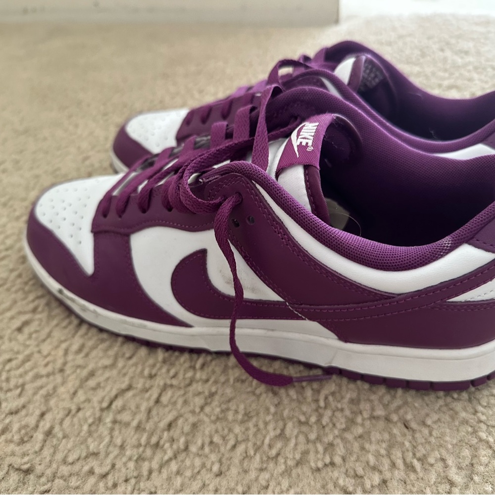 Nike Men's Purple and White Sneakers